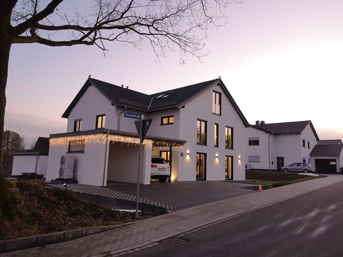 -Neubau- 30Qm Dach-Apartment Fulda Luaran gambar